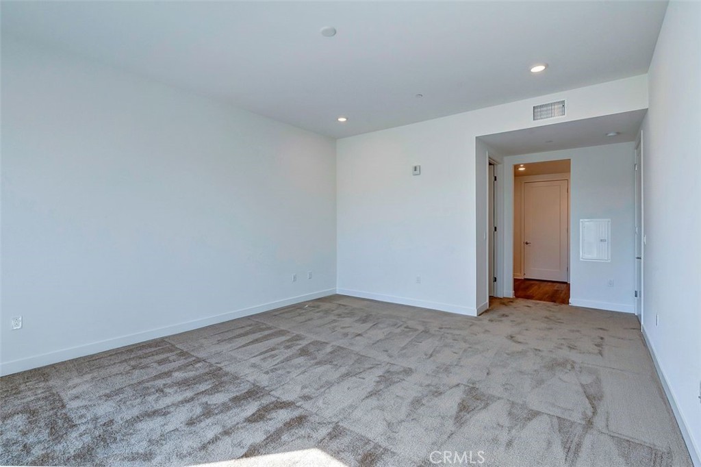 4407 Rivington