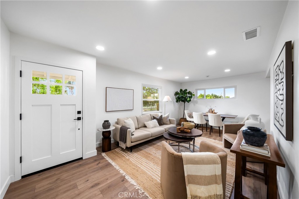 15359 Saranac