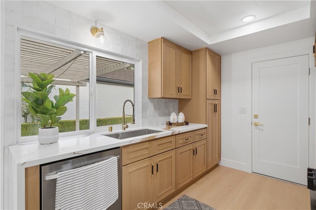 14332 Pinewood