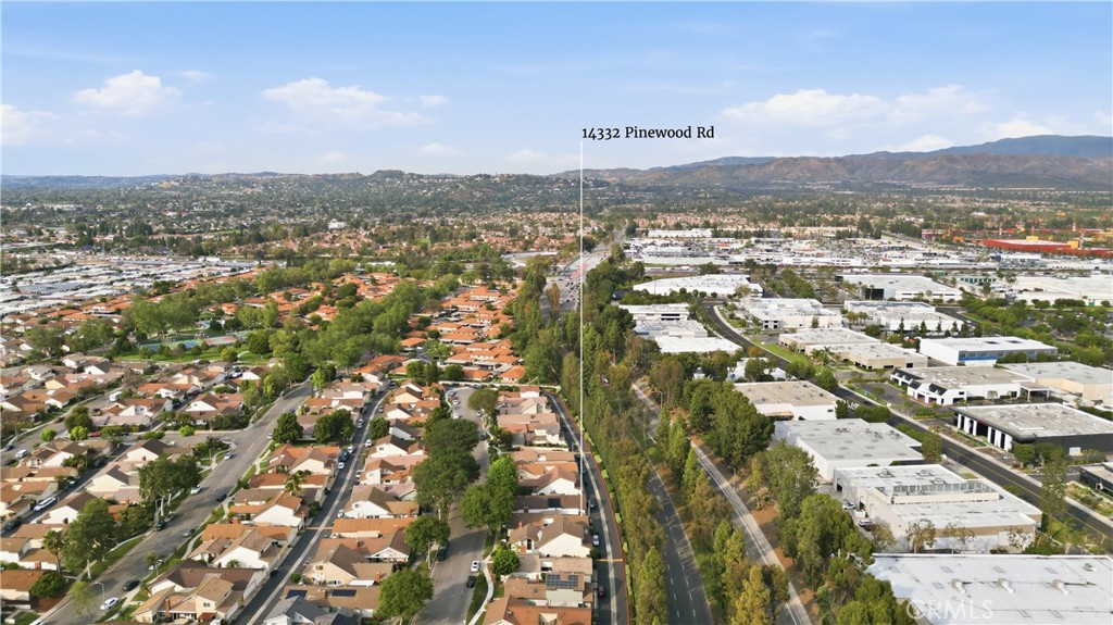14332 Pinewood