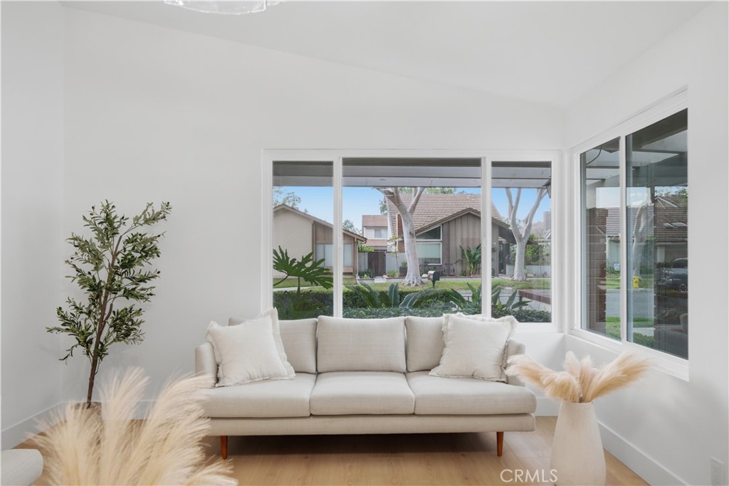 14332 Pinewood