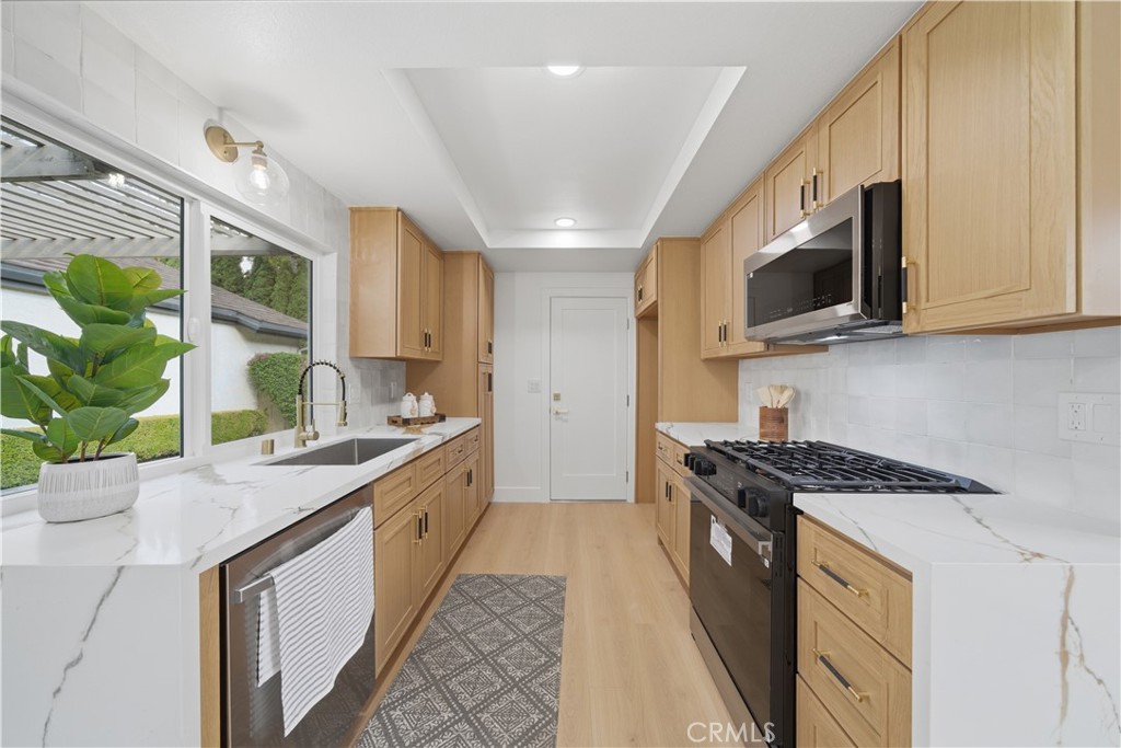 14332 Pinewood