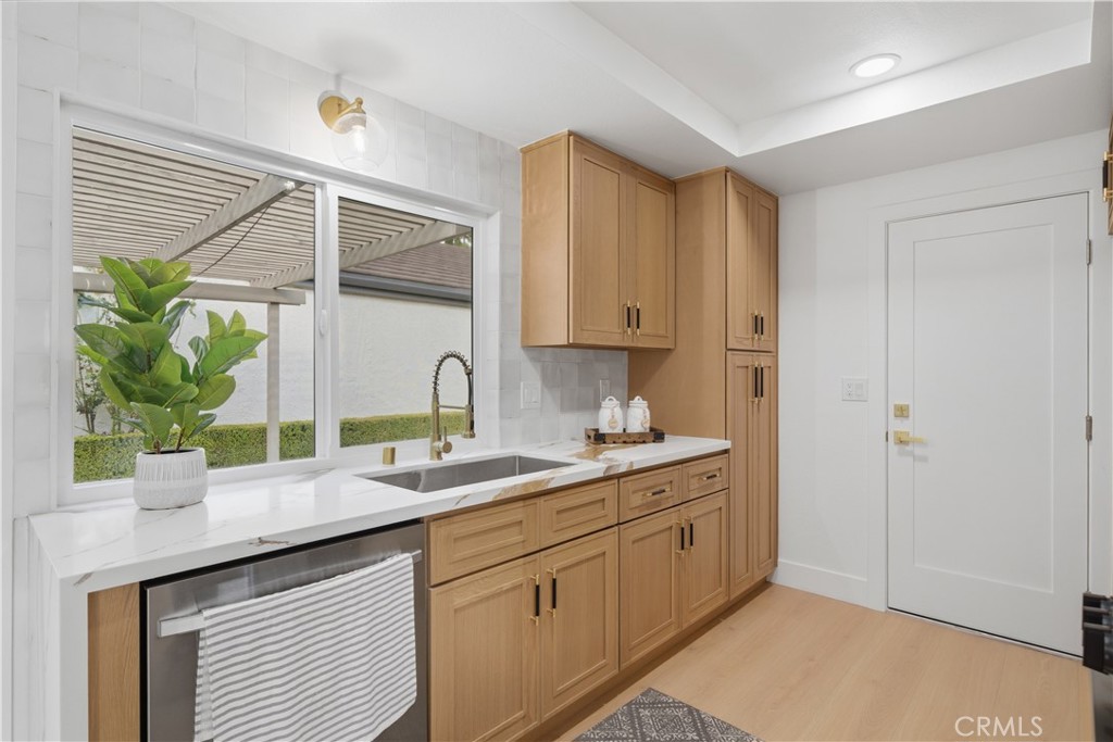 14332 Pinewood