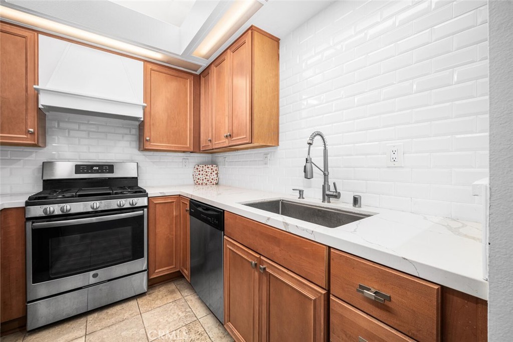 5146 Dorado Drive 106