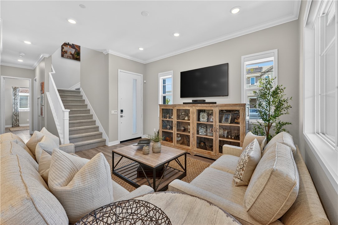 752 Sunrise Road
