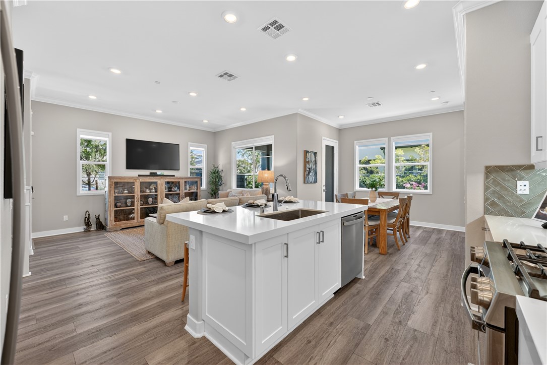 752 Sunrise Road
