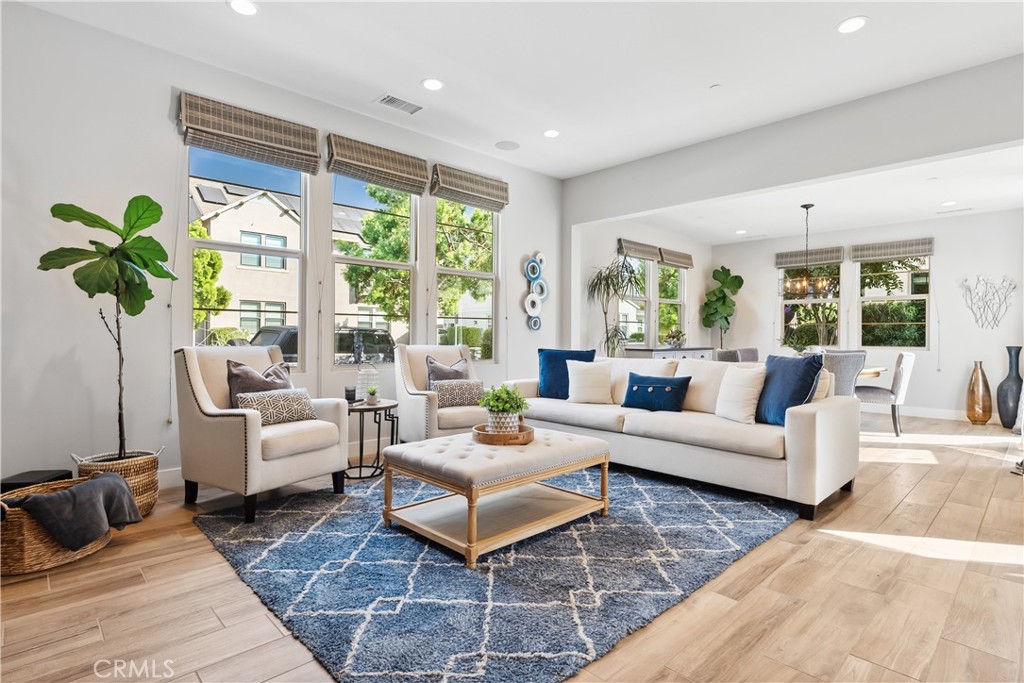 27 Alienta Lane