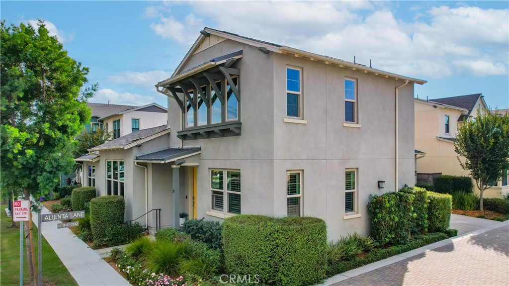 27 Alienta Lane
