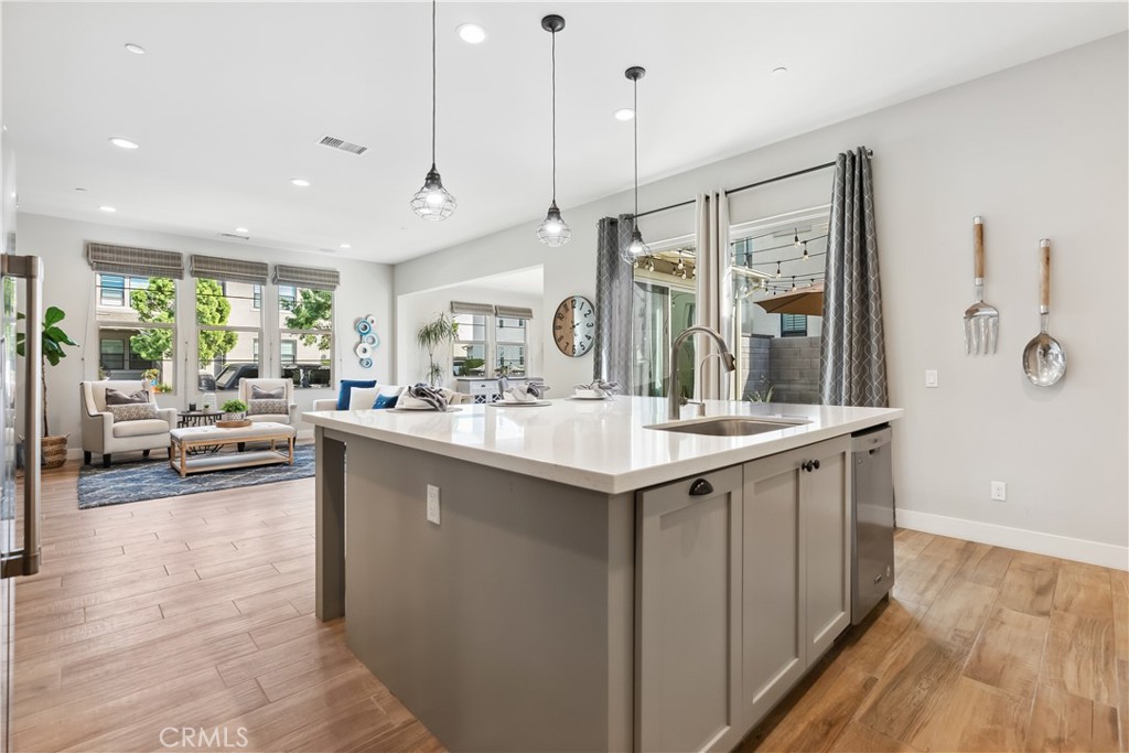 27 Alienta Lane