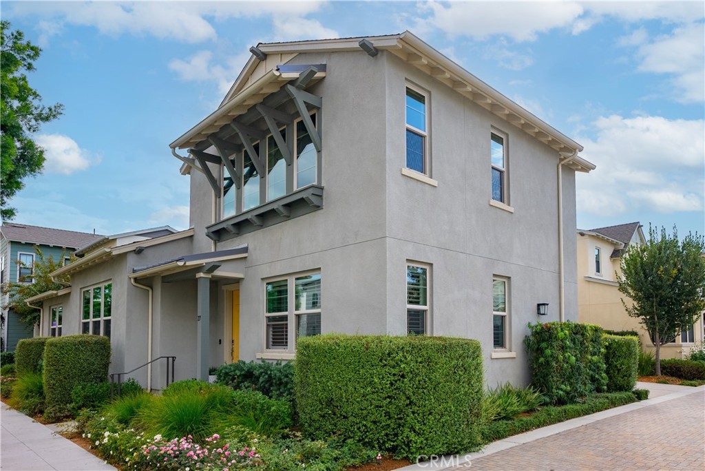 27 Alienta Lane