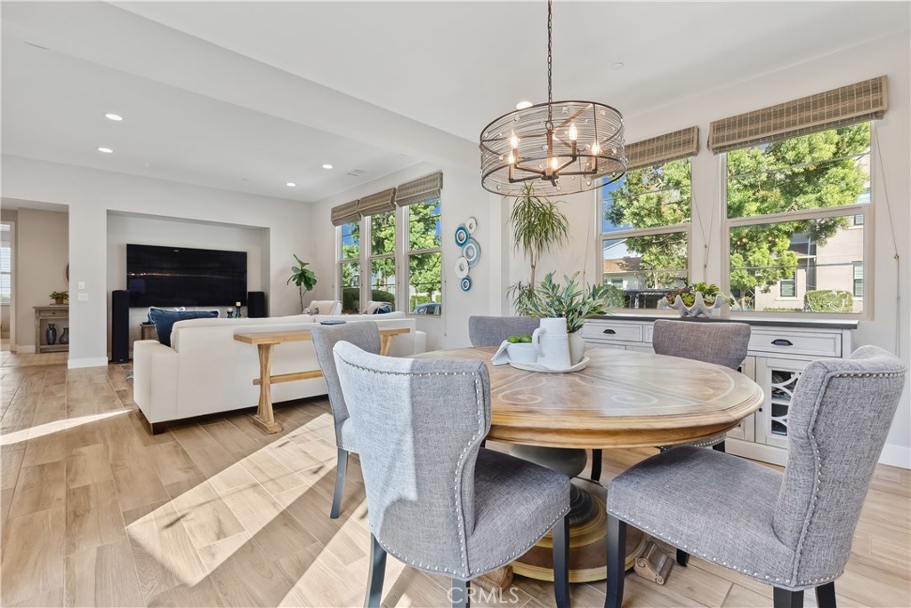 27 Alienta Lane