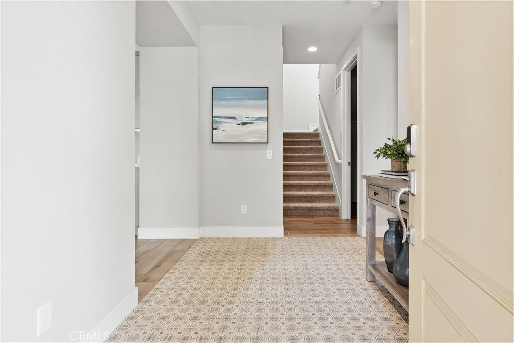 27 Alienta Lane