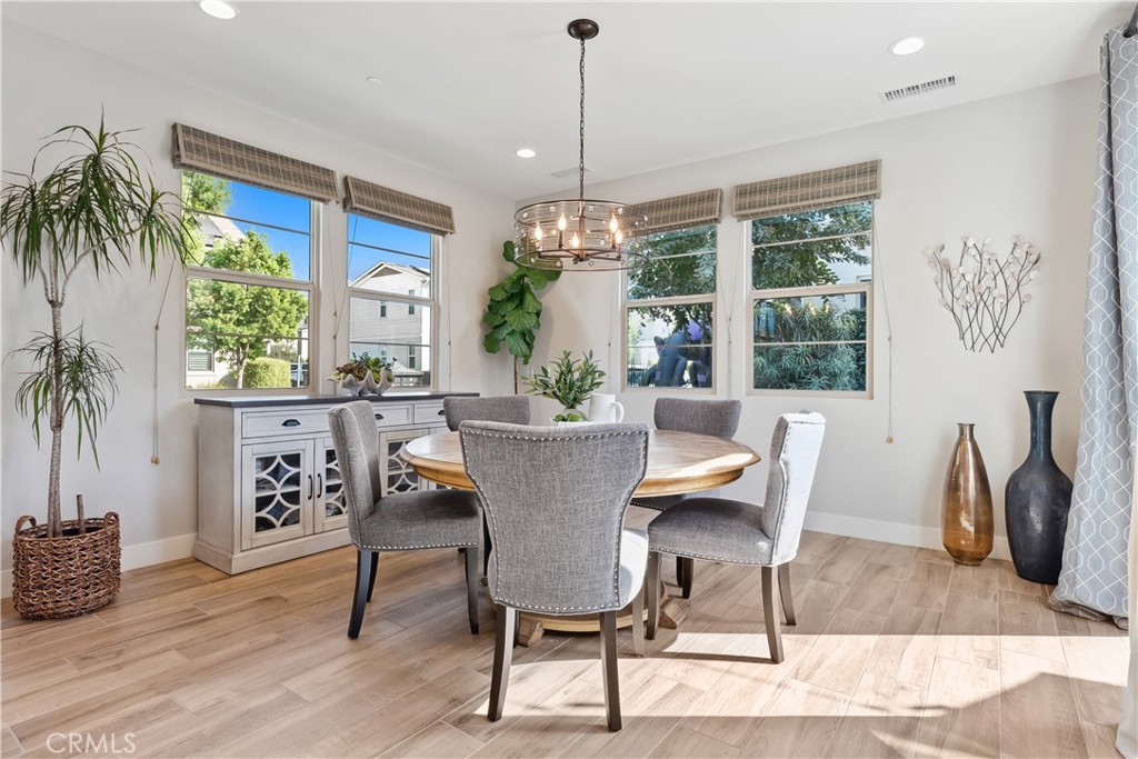 27 Alienta Lane