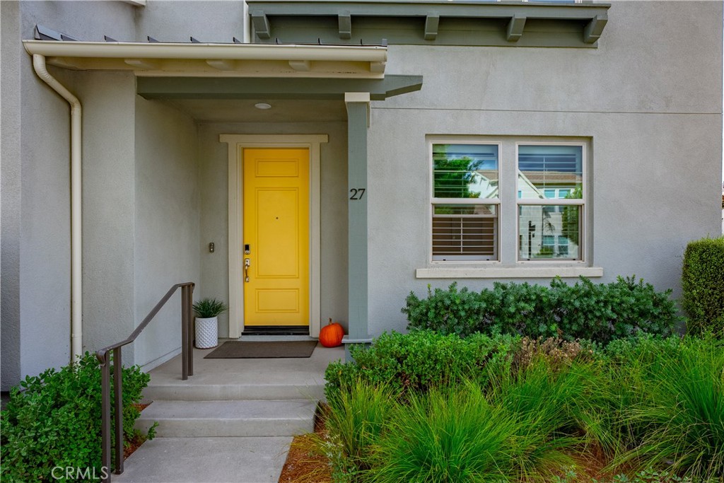 27 Alienta Lane