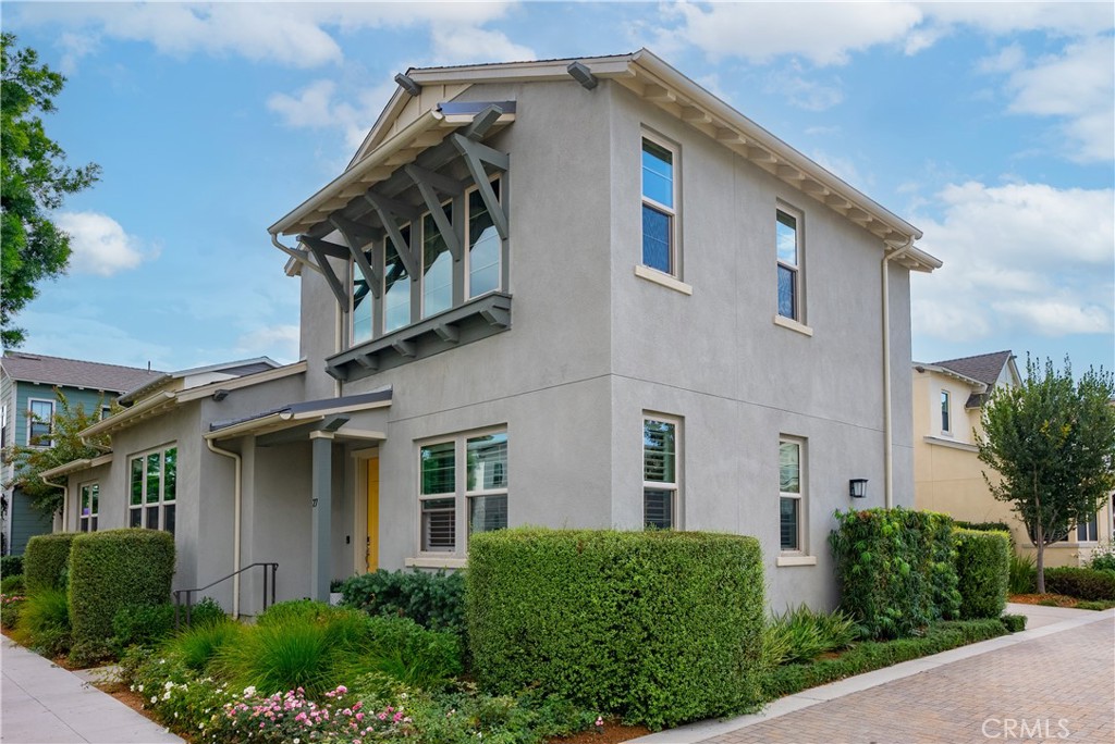 27 Alienta Lane