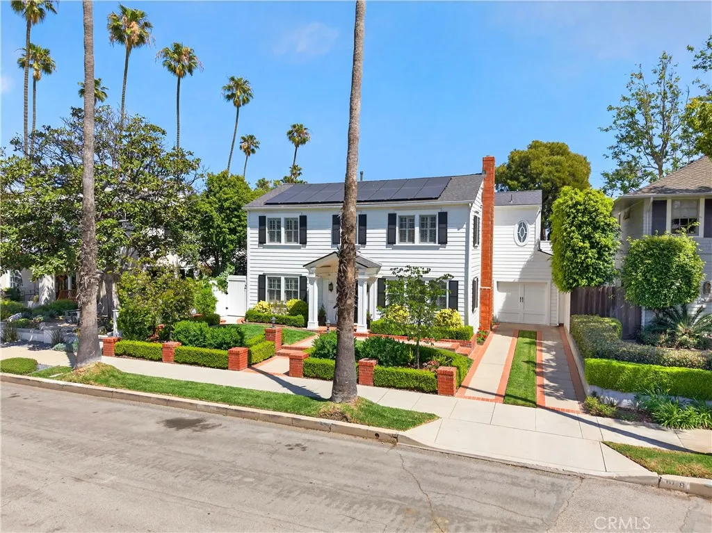 210 Bennett Avenue