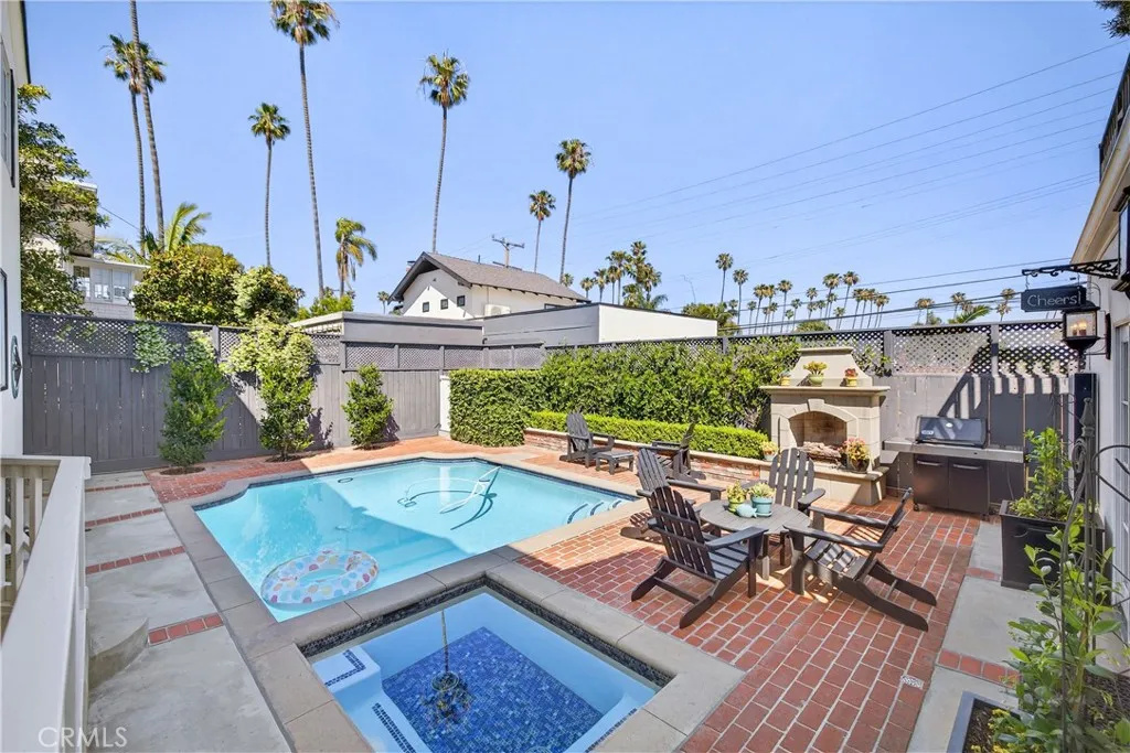 210 Bennett Avenue