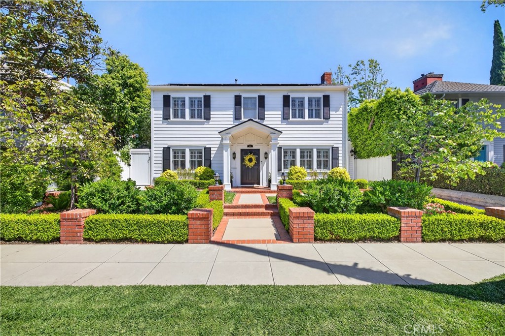 210 Bennett Avenue