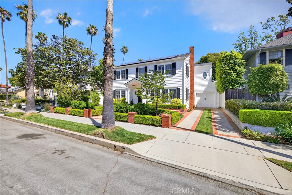 210 Bennett Avenue