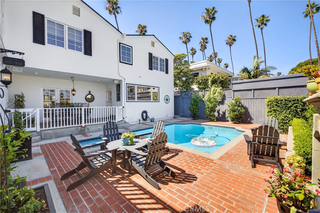 210 Bennett Avenue