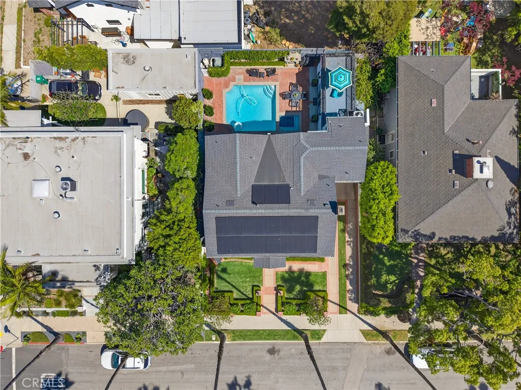 210 Bennett Avenue