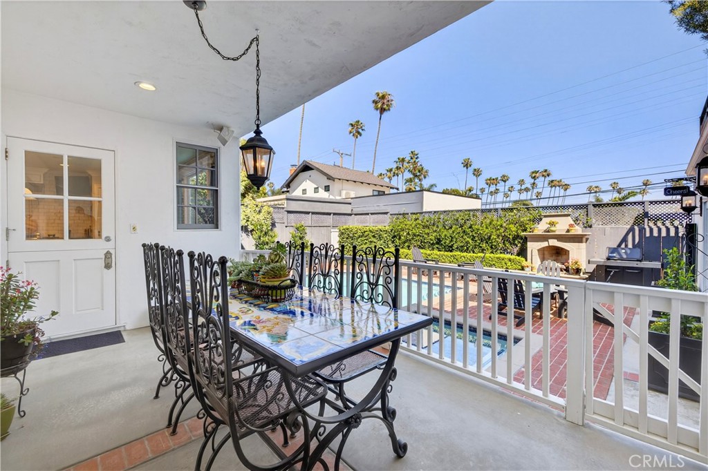 210 Bennett Avenue
