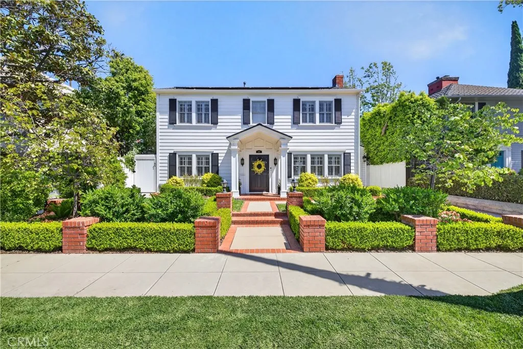 210 Bennett Avenue