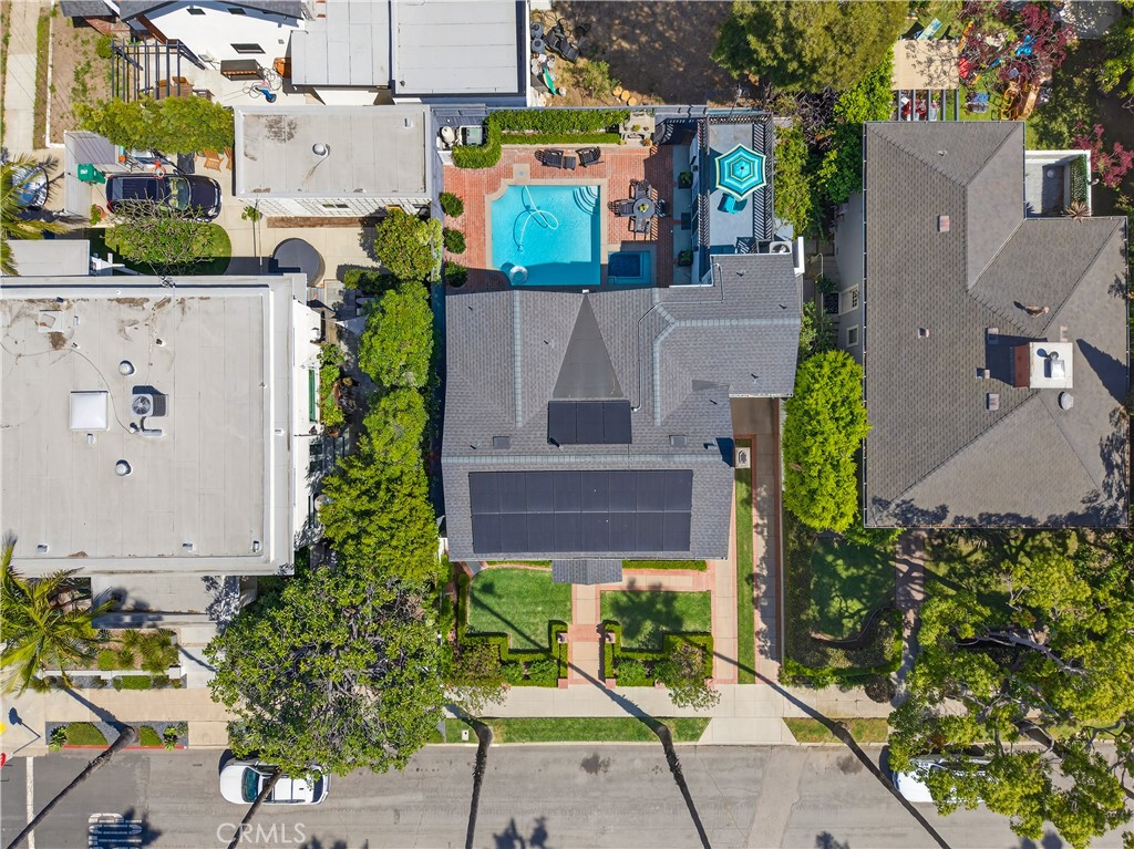 210 Bennett Avenue