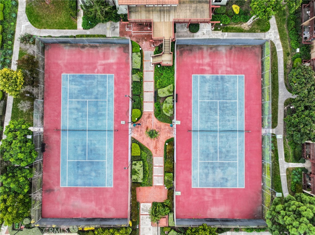 1000 W Macarthur Boulevard 114