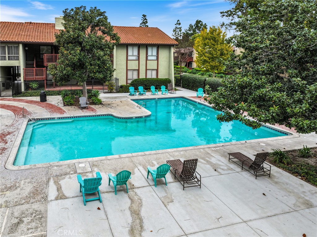 1000 W Macarthur Boulevard 114