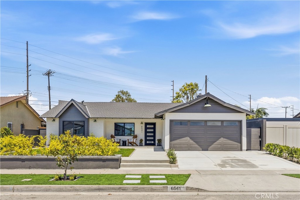 6541 Bestel Avenue