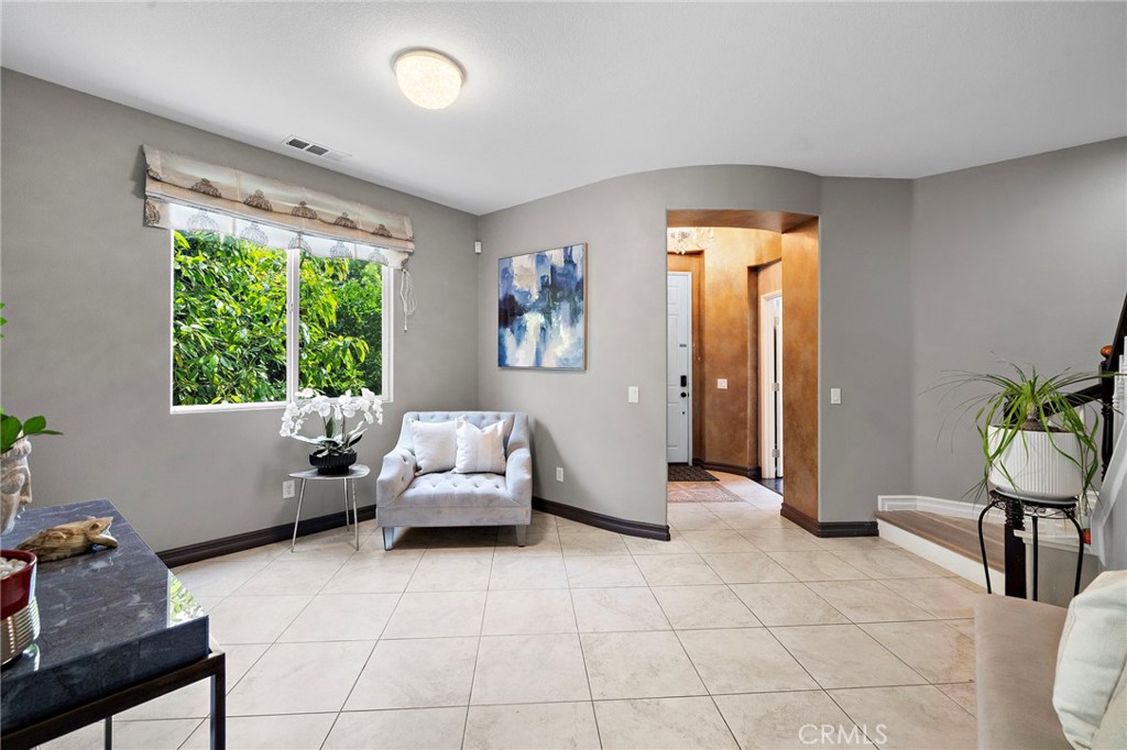 5895 E Camino Manzano