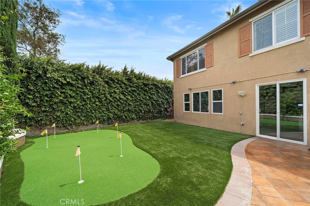 5895 E Camino Manzano