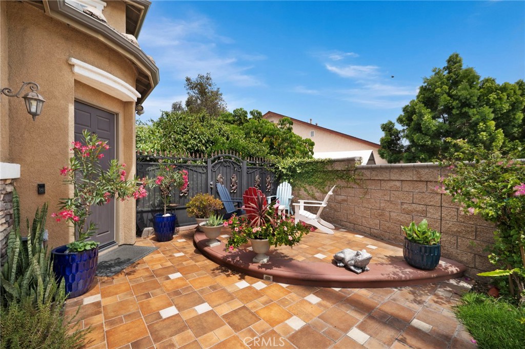 5895 E Camino Manzano