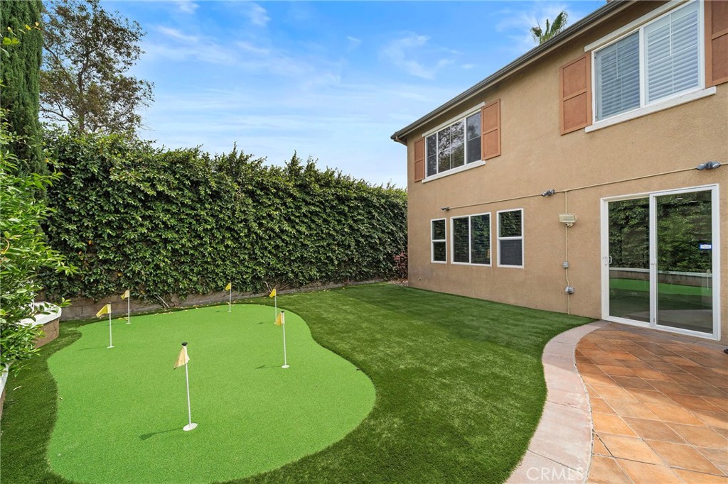5895 E Camino Manzano