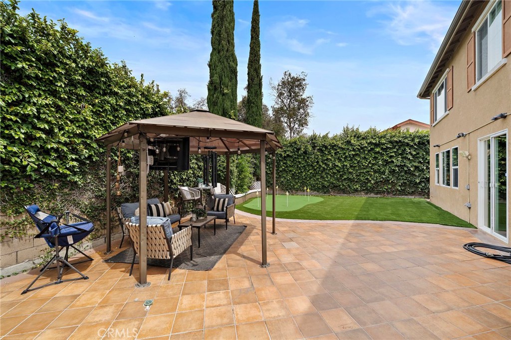 5895 E Camino Manzano