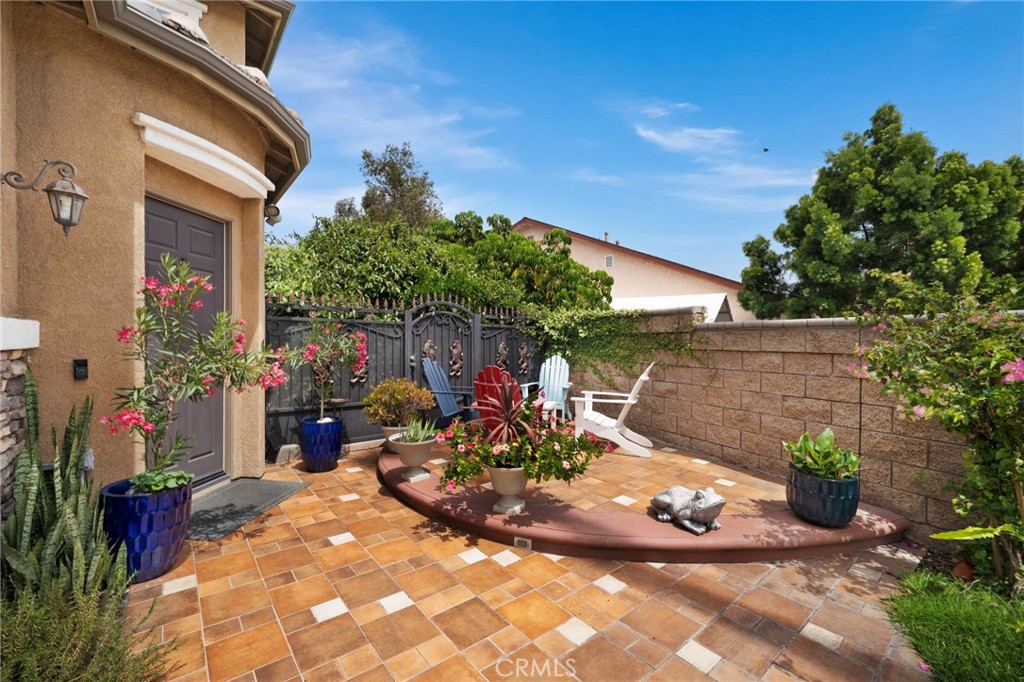 5895 E Camino Manzano