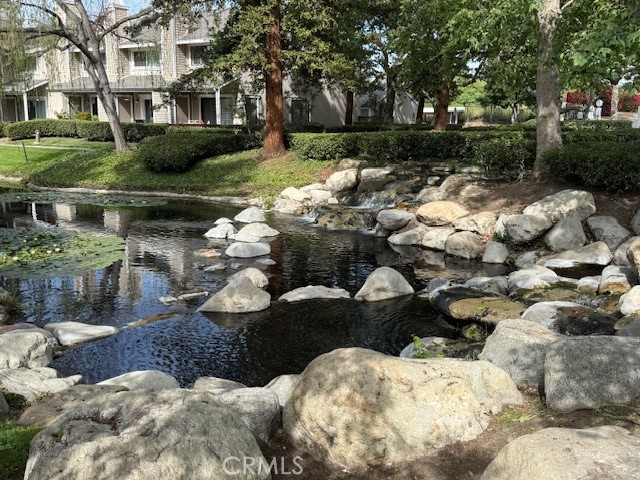 700 E Lake