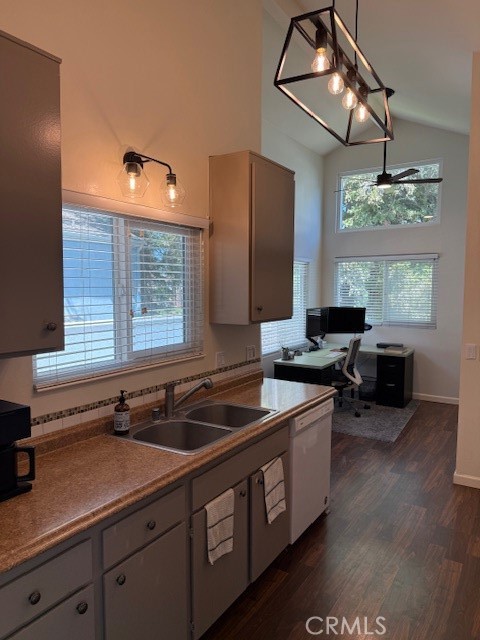 700 E Lake