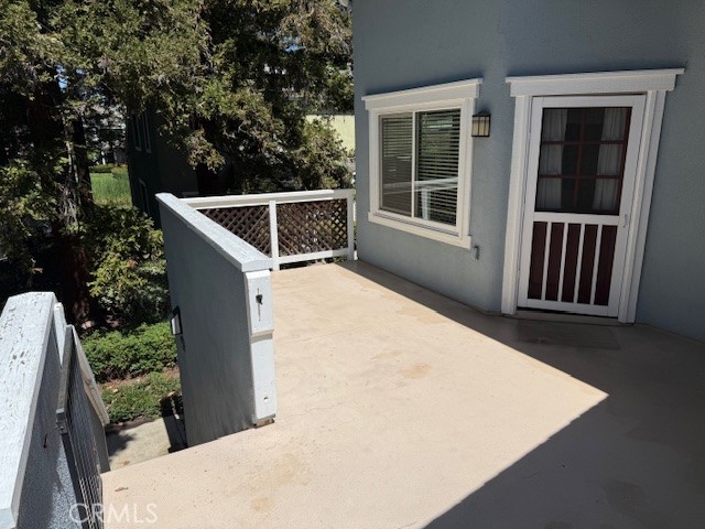 700 E Lake