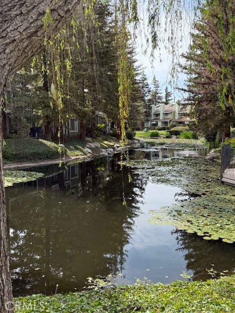 700 E Lake