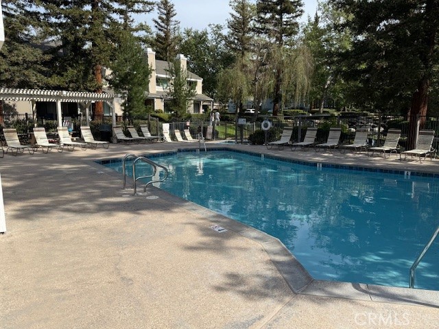 700 E Lake