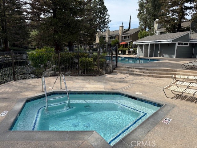 700 E Lake