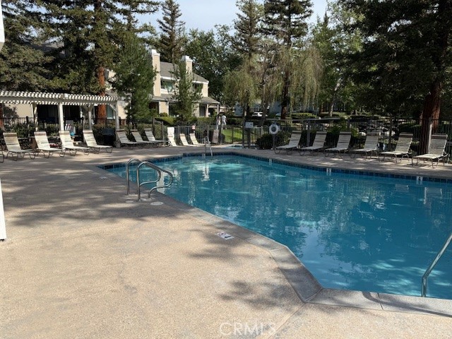 700 E Lake
