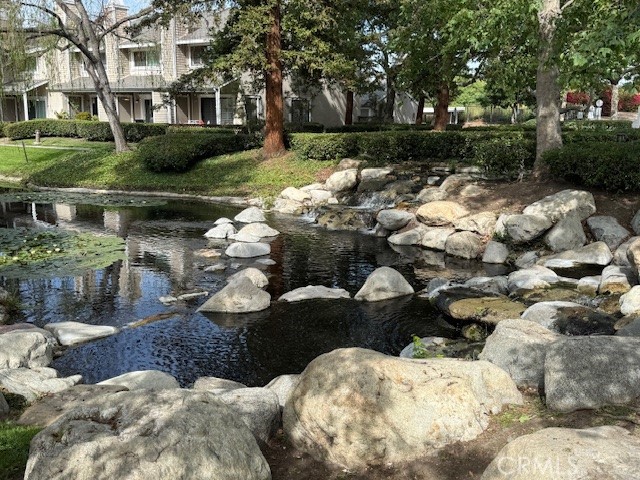 700 E Lake