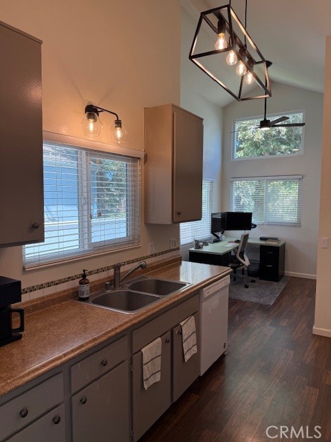 700 E Lake