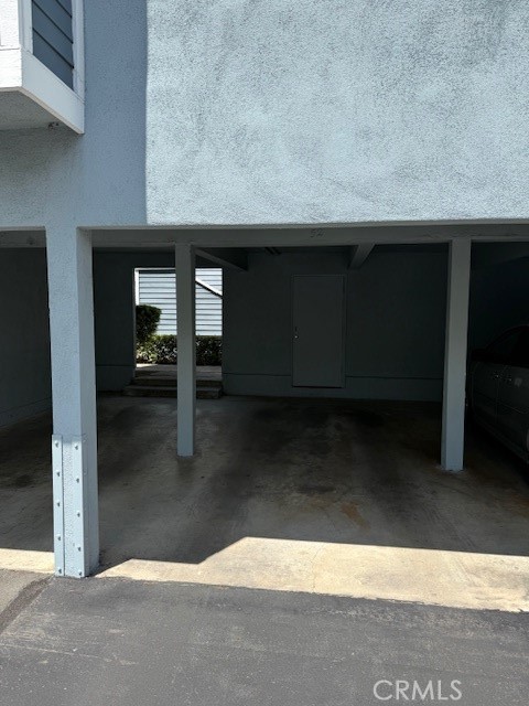 700 E Lake