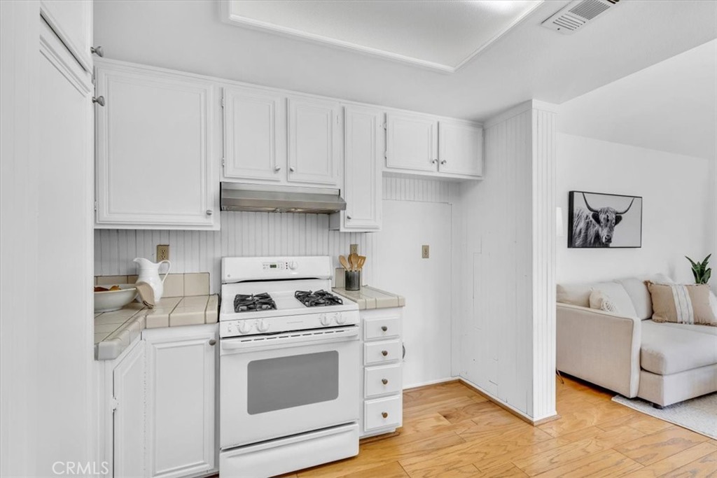 27367 Paseo Placentia