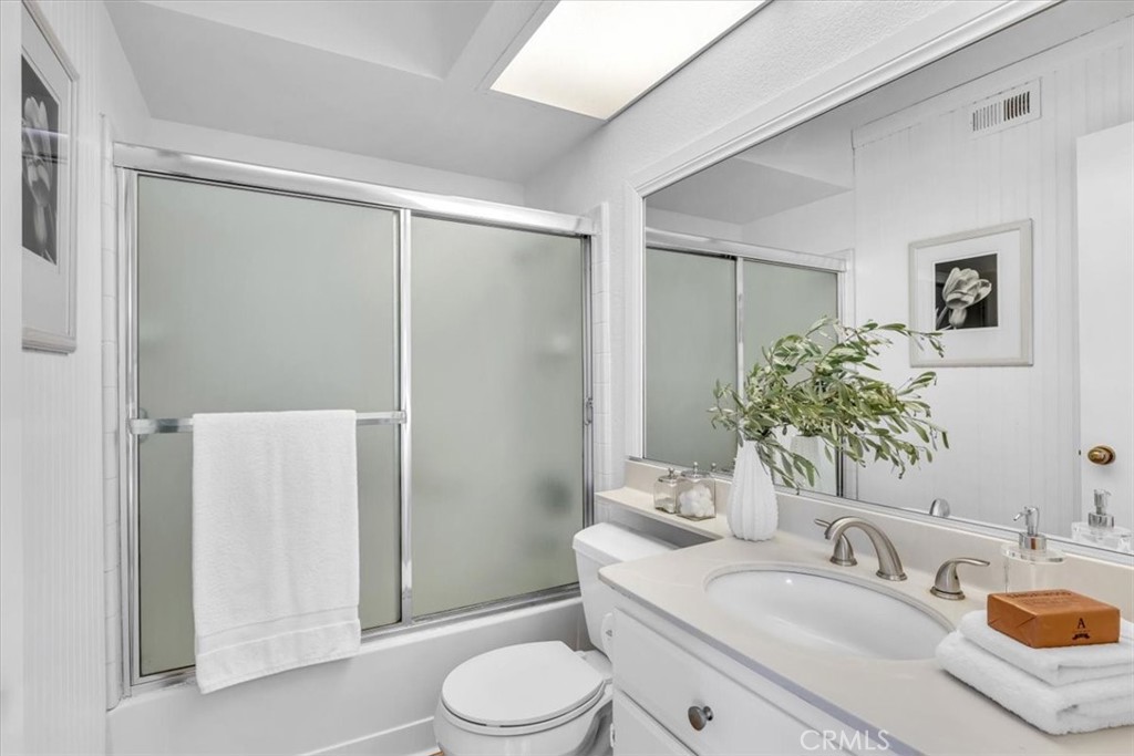 27367 Paseo Placentia