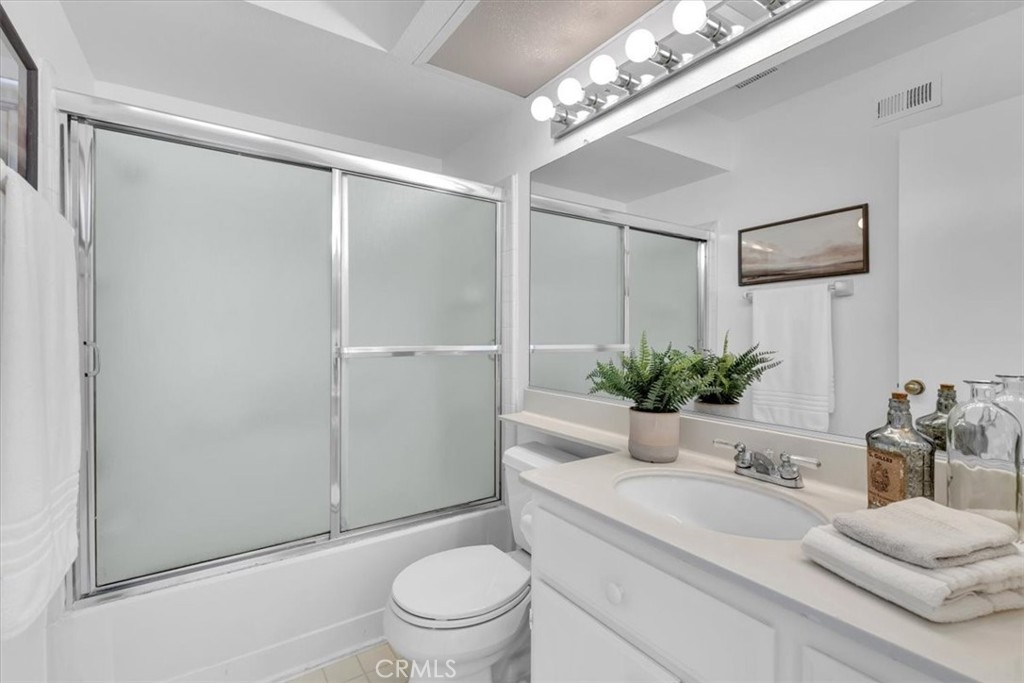 27367 Paseo Placentia